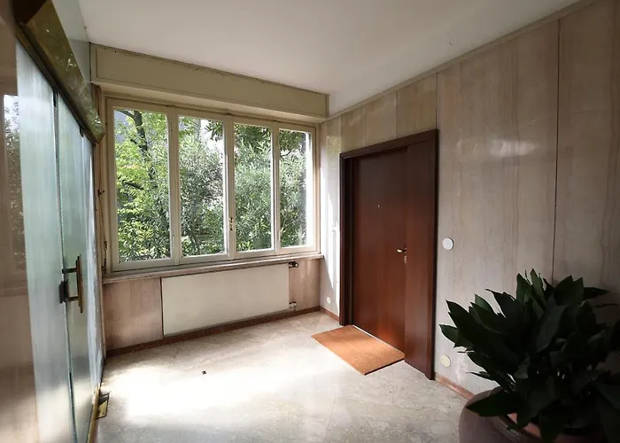 Lake Como Holiday Apartments *