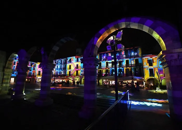 Lake Como Holiday Apartments Appartamento *